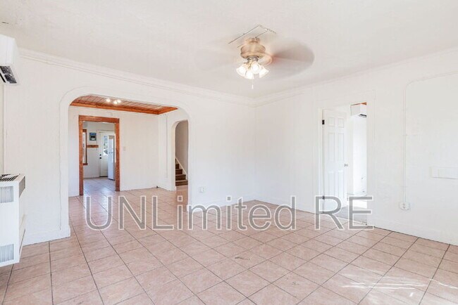 Building Photo - 306 S Humphreys St