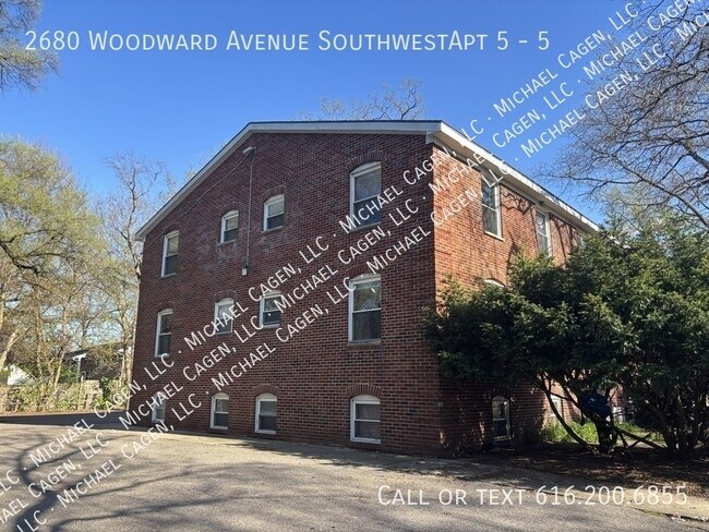 Building Photo - 2680 Woodward Ave SW