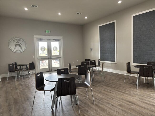 Building Photo - 6359 Bellavia Ln