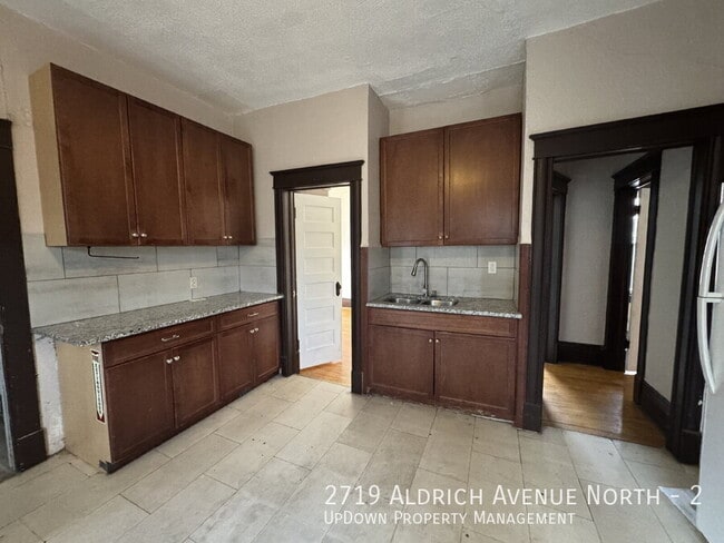 Building Photo - 2719 N Aldrich Ave
