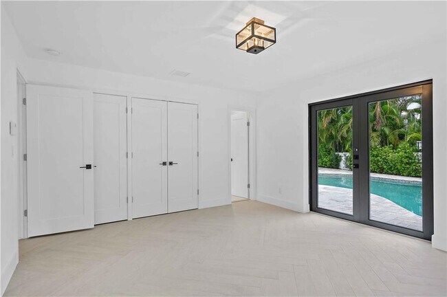 Building Photo - 2201 Intracoastal Dr