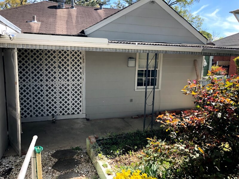 Building Photo - 2807 Mallory St