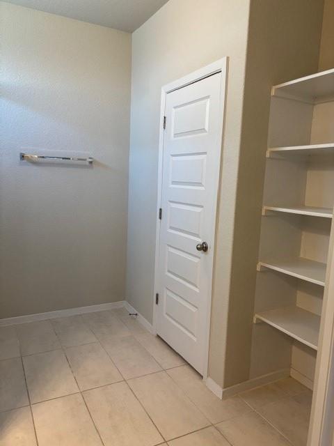 Building Photo - 404 Black Opal Dr