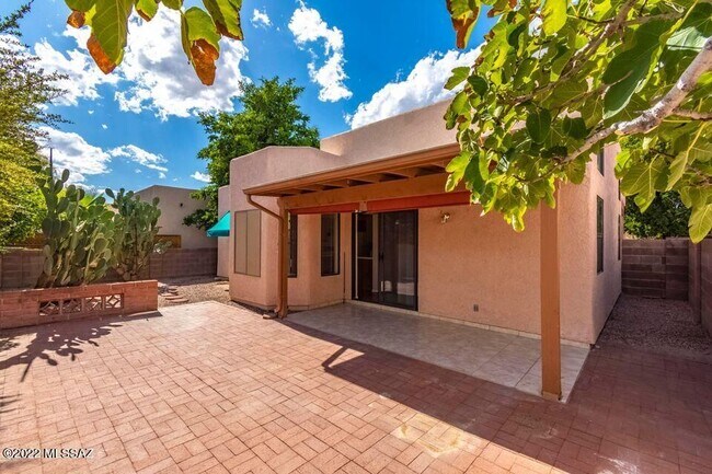 Building Photo - 6112 N Reliance Dr