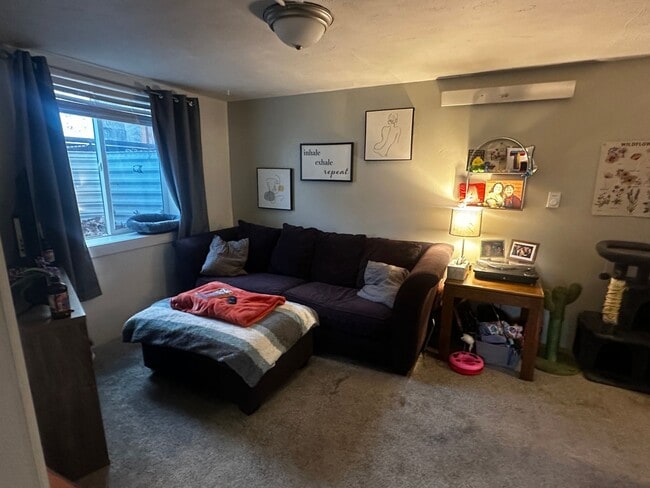 Building Photo - 2118 7th Ave