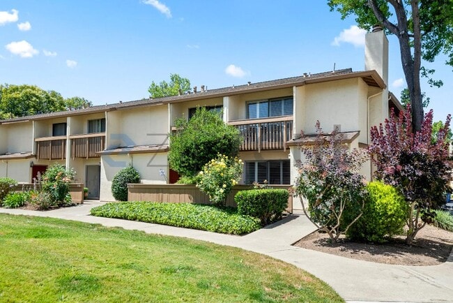 Building Photo - 1904 Pomar Way