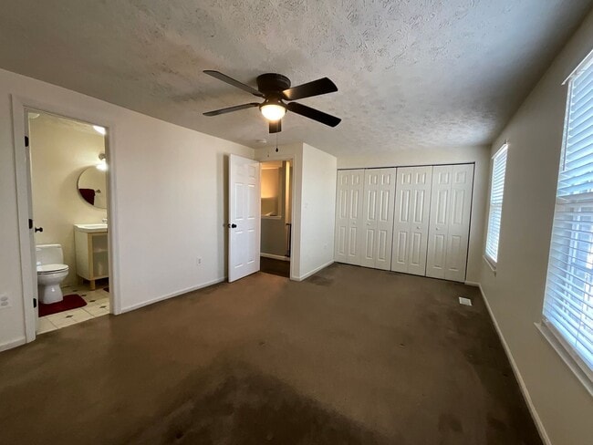 Building Photo - Beautiful 2BR 2BA 3 level townhome located in the Bowling Brook Farms Community