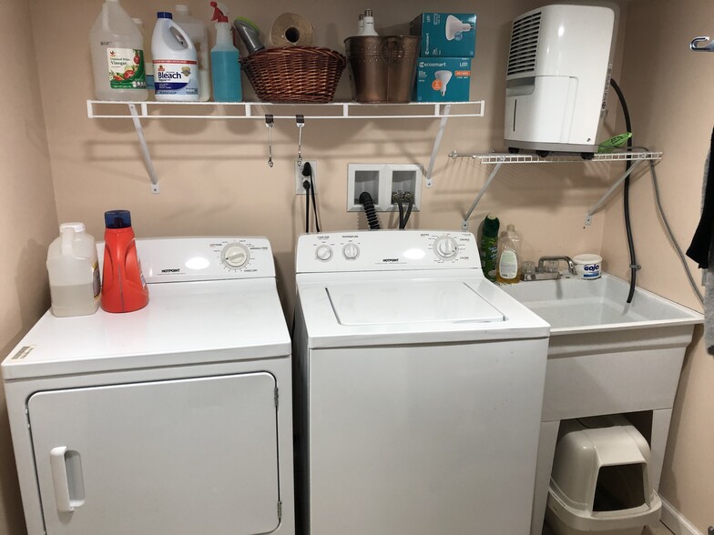 Washer and Dryer in the basement - 524 Dudley St