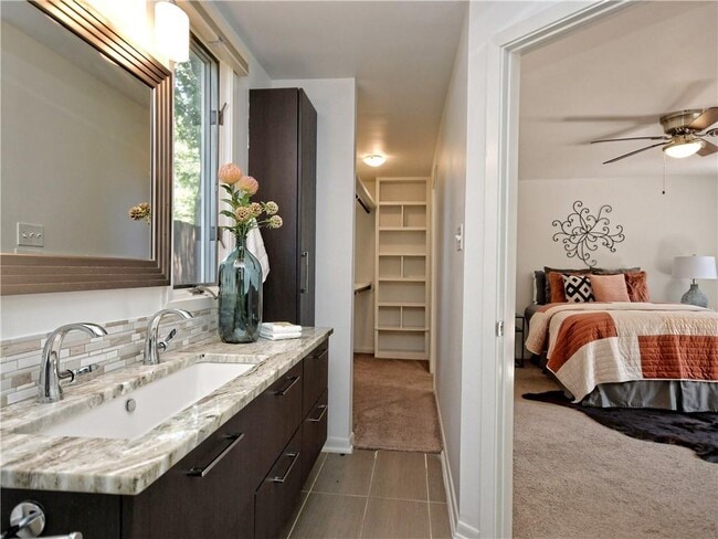 Building Photo - 4801 W Frances Pl