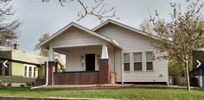 Building Photo - 1120 18th St