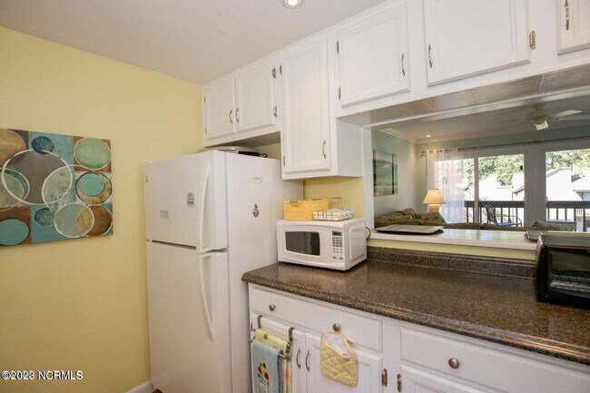 Building Photo - 250 Sugar Gum Ln