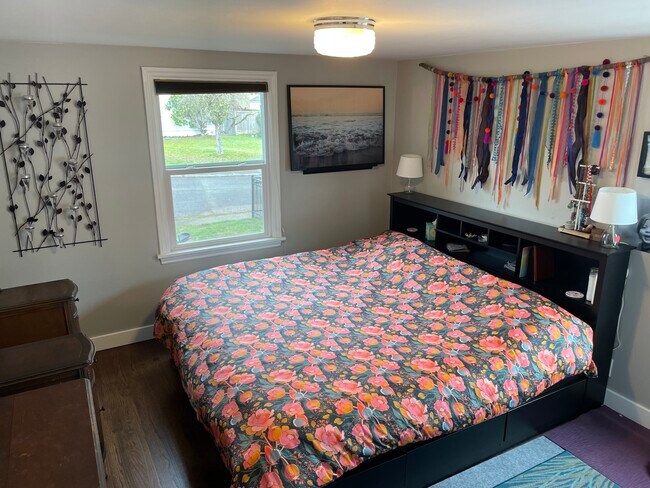 Building Photo - 2103 S Bennett St