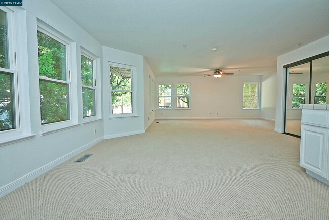 Building Photo - 3279 Mt Diablo Ct