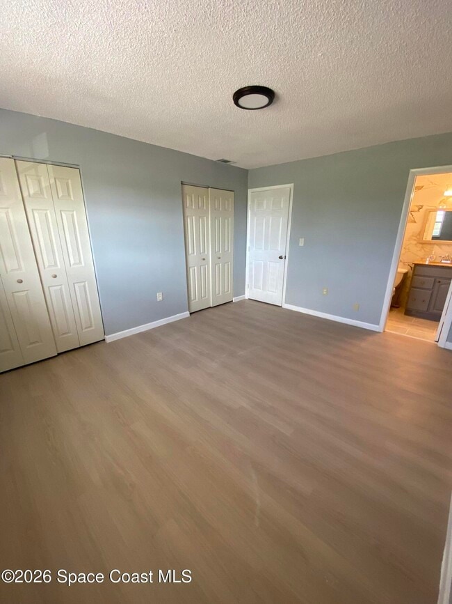 Building Photo - 207 Bristol Ln