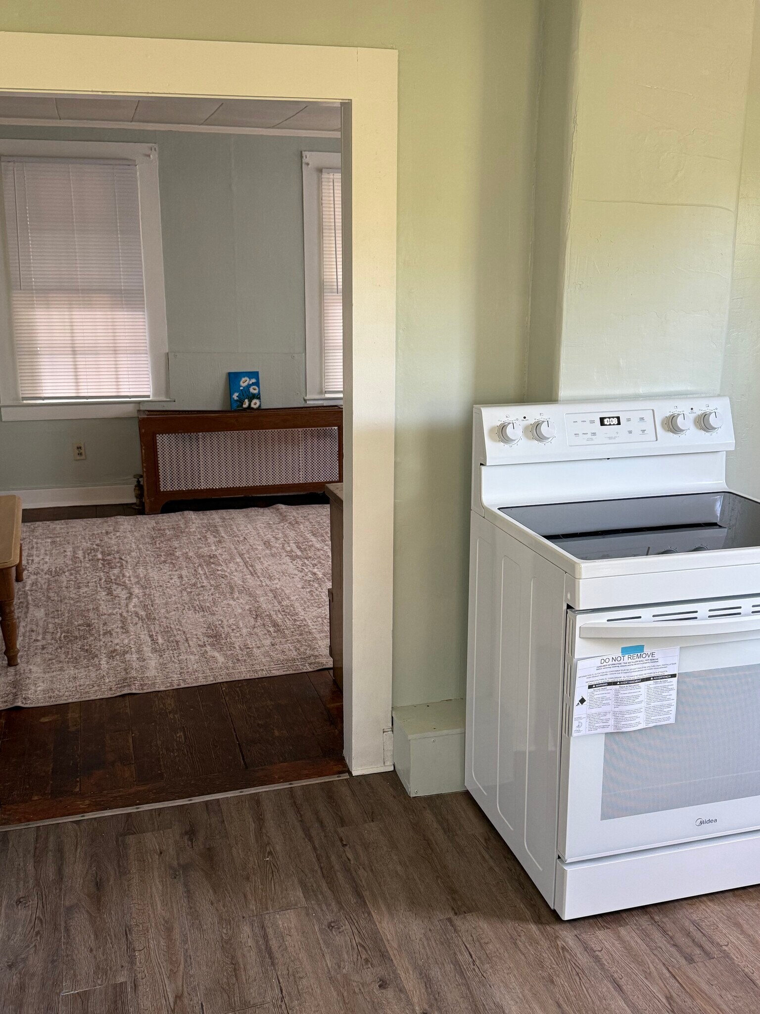 Building Photo - 19 Corbin St