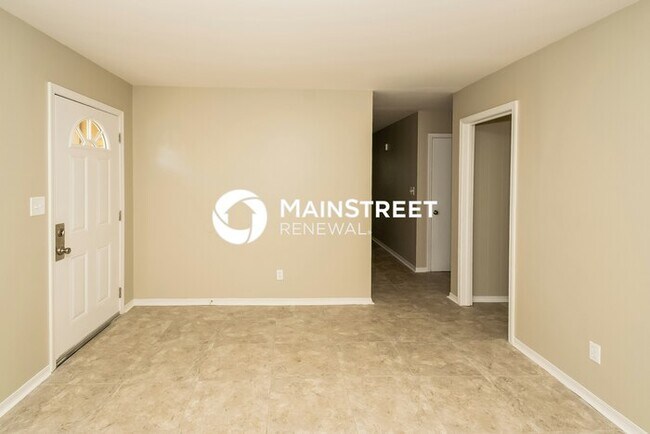 Building Photo - 3 Bedroom Pet-Friendly Home in Birmingham, AL with Main Street Renewal