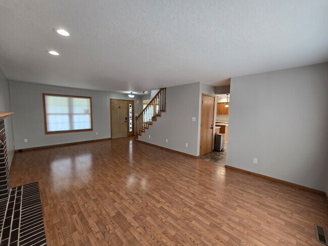 Building Photo - 4710 Donald Dr