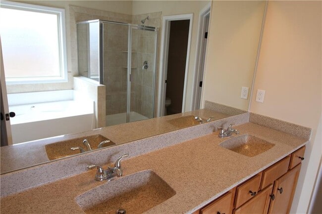 Building Photo - 5759 Shore Isle Ct