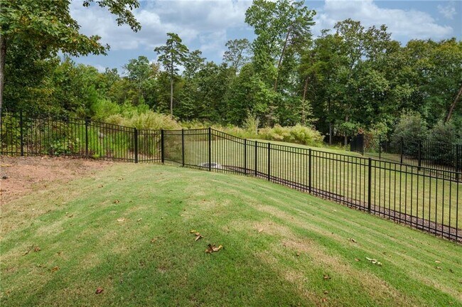 Building Photo - 513 Camden Hall Dr