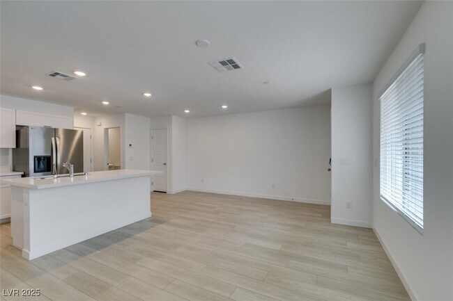 Building Photo - 945 Jigglypuff Pl