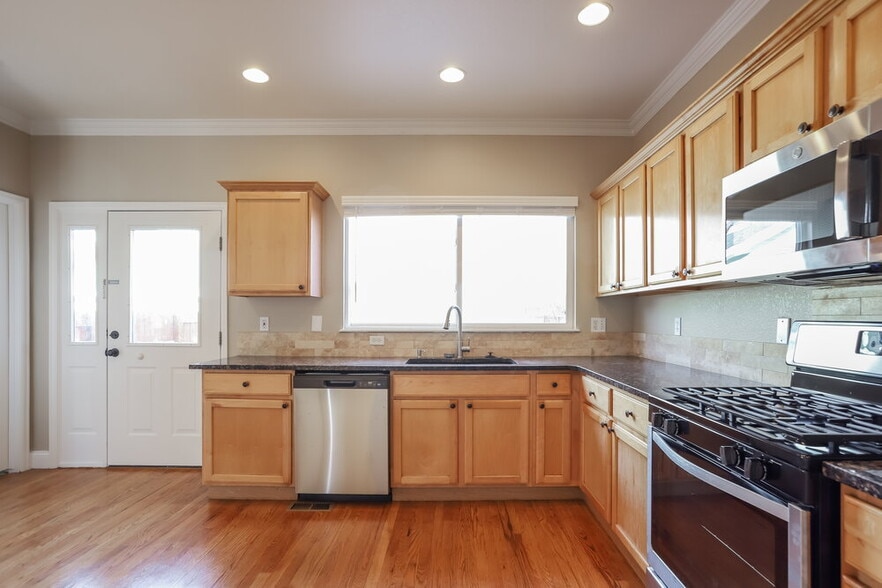 Building Photo - 7941 E Harvard Cir