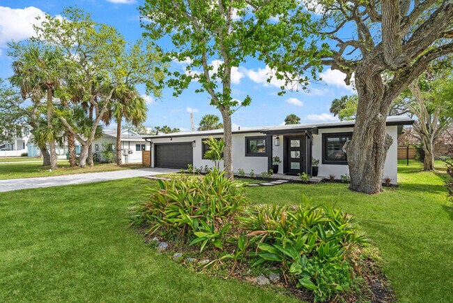 Building Photo - 115 Esther Dr