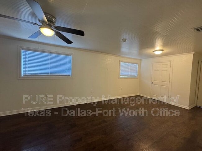 Building Photo - 1811 Reever St