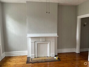 Building Photo - Beautiful, Sparkling New Kitchen - 4 Bedro...