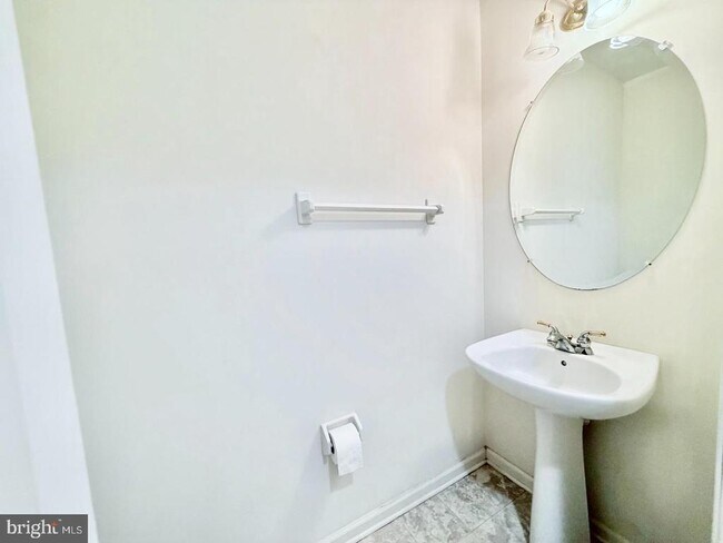 Building Photo - 2604 Delancey Way