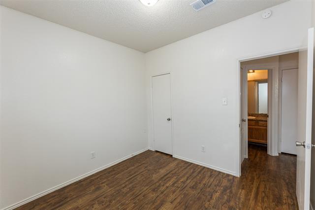 Building Photo - 10328 Woodleaf Dr