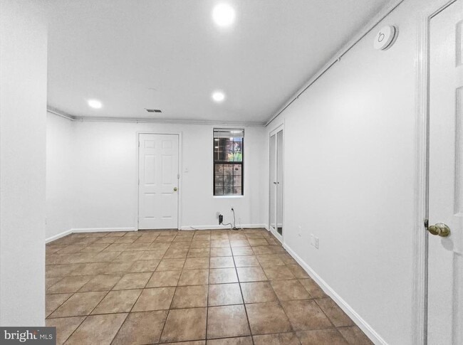 Building Photo - 1813 8th St NW