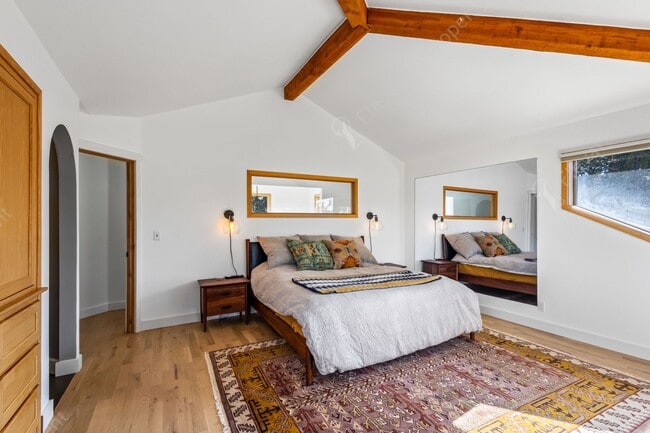 Building Photo - Unfurnished - 5BR - 3.5BA Forest Retreat in Northwest Bend