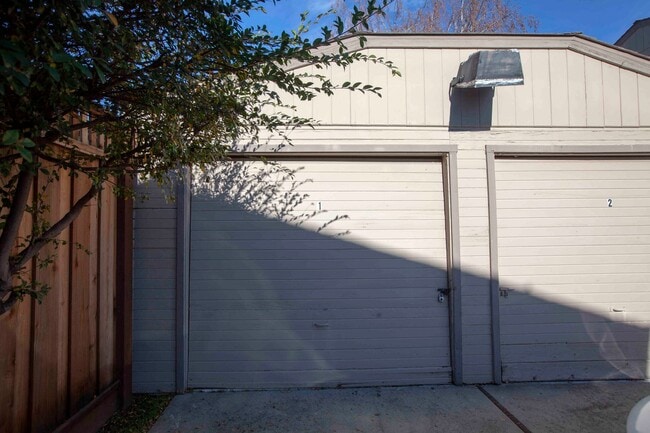 Building Photo - 3816BeresfordSt