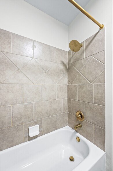 Bathroom 1 - 1112 Clifton Ln