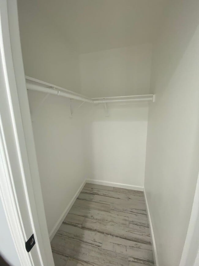 Building Photo - Brand new 2 bed, 1 bath Condo in Central S...