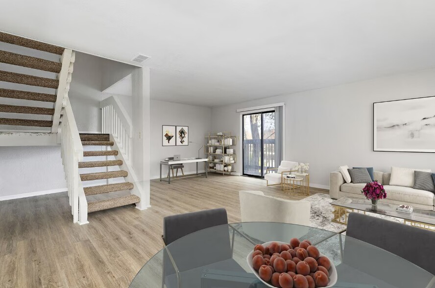 Building Photo - Hillcrest Estates