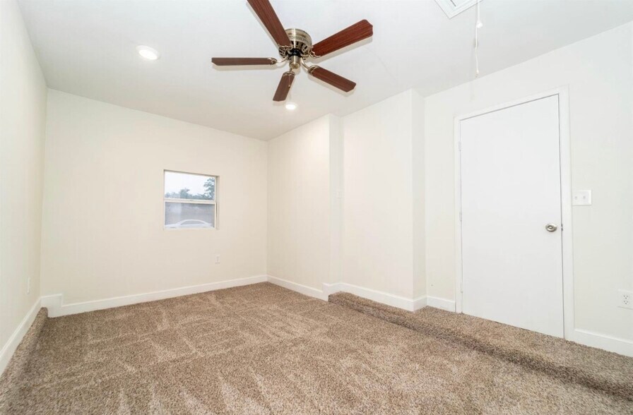 Building Photo - 4939 47th St