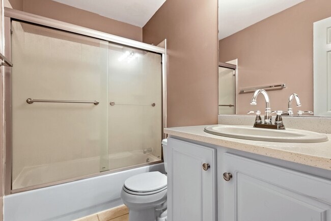 Building Photo - 8015 Merry Oaks Ln