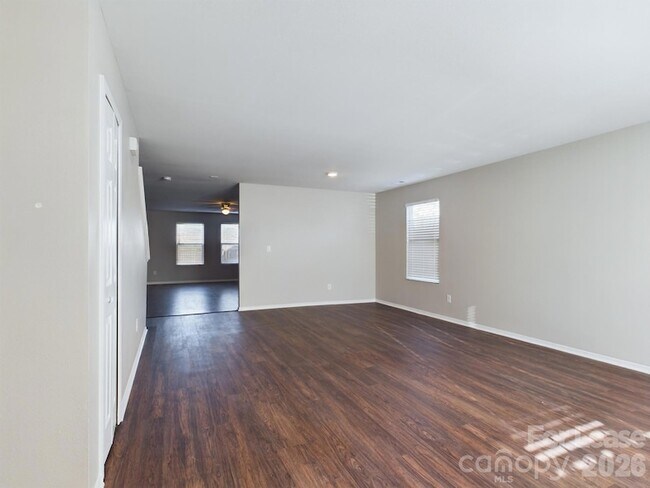 Building Photo - 12621 Dervish Ln