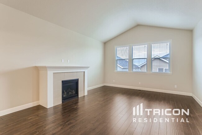 Building Photo - 7722 SW Eaker Pl