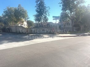 Building Photo - ***Updated 1 bed, 1 bath, 733 sqft Condo in the Heart of La Costa - Available 12/14***