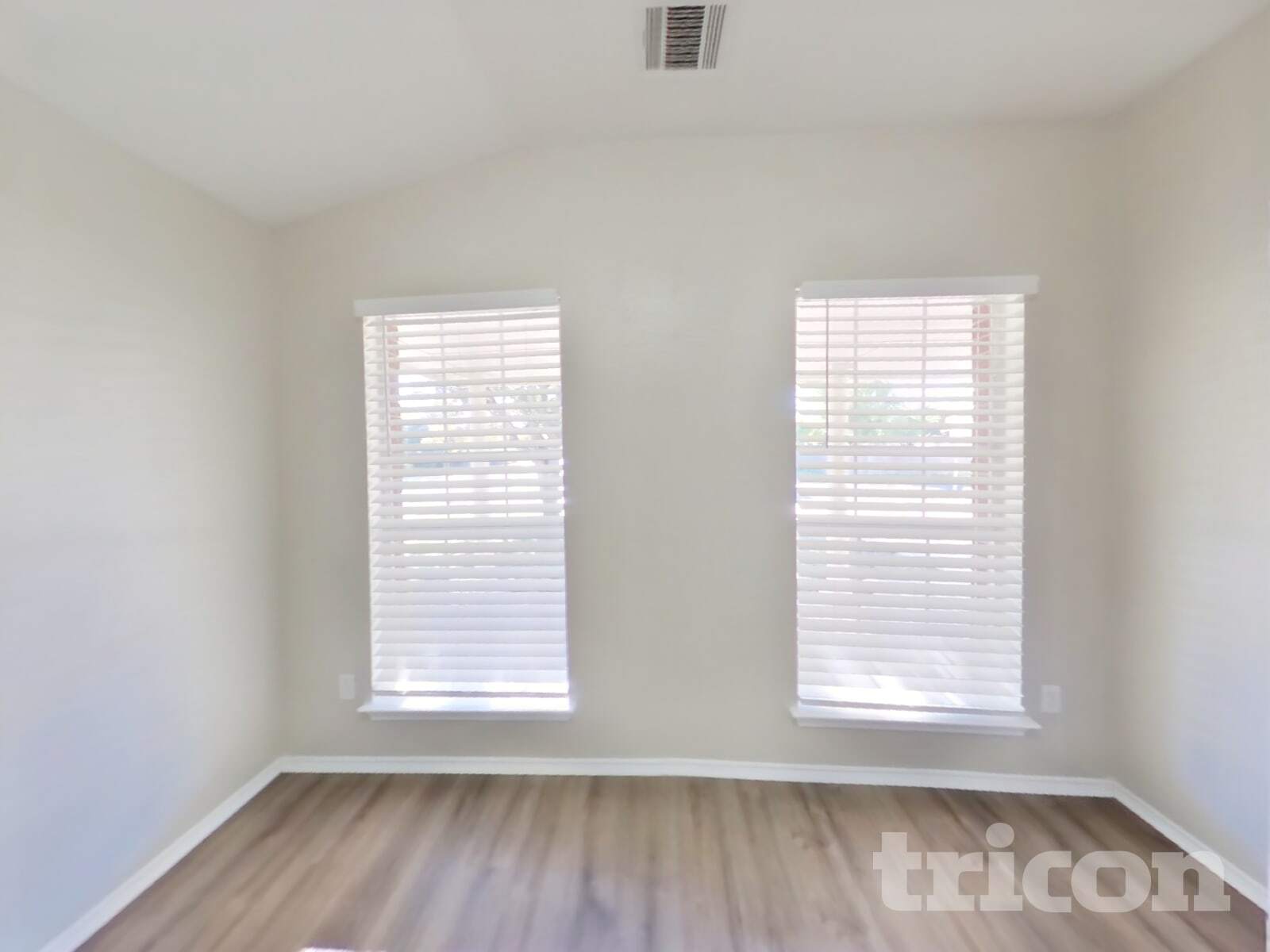 Building Photo - 1411 Catalina Dr