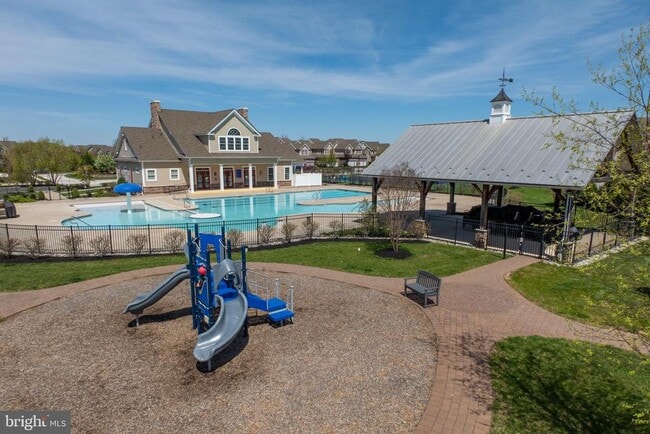 Building Photo - 71 Iron Hill Way