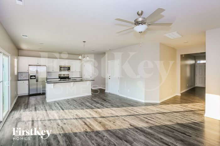 Building Photo - 9613 Hamel St