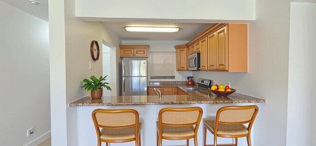 Building Photo - 1513 Lake Crystal Dr