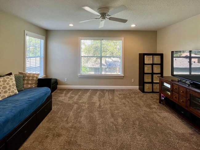 Building Photo - 10544 Oakview Pointe Terrace