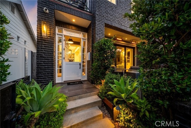 Building Photo - 2037 E Ocean Blvd