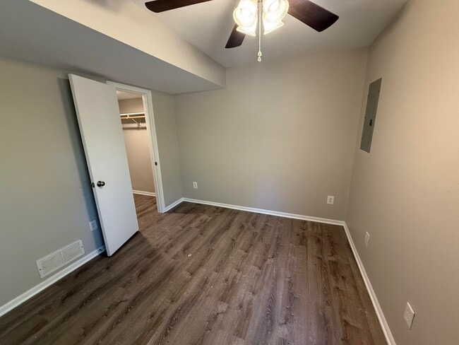 Building Photo - 1407 Greensboro Dr