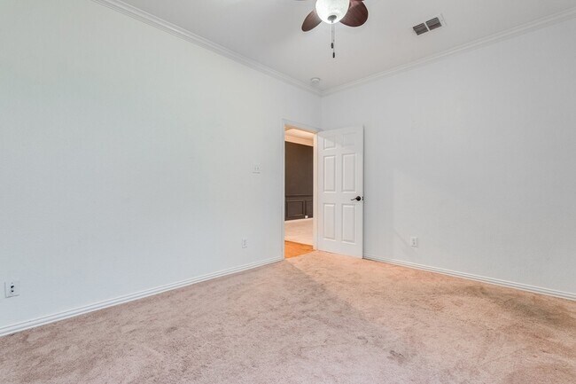 Building Photo - 3829 Bonita Dr