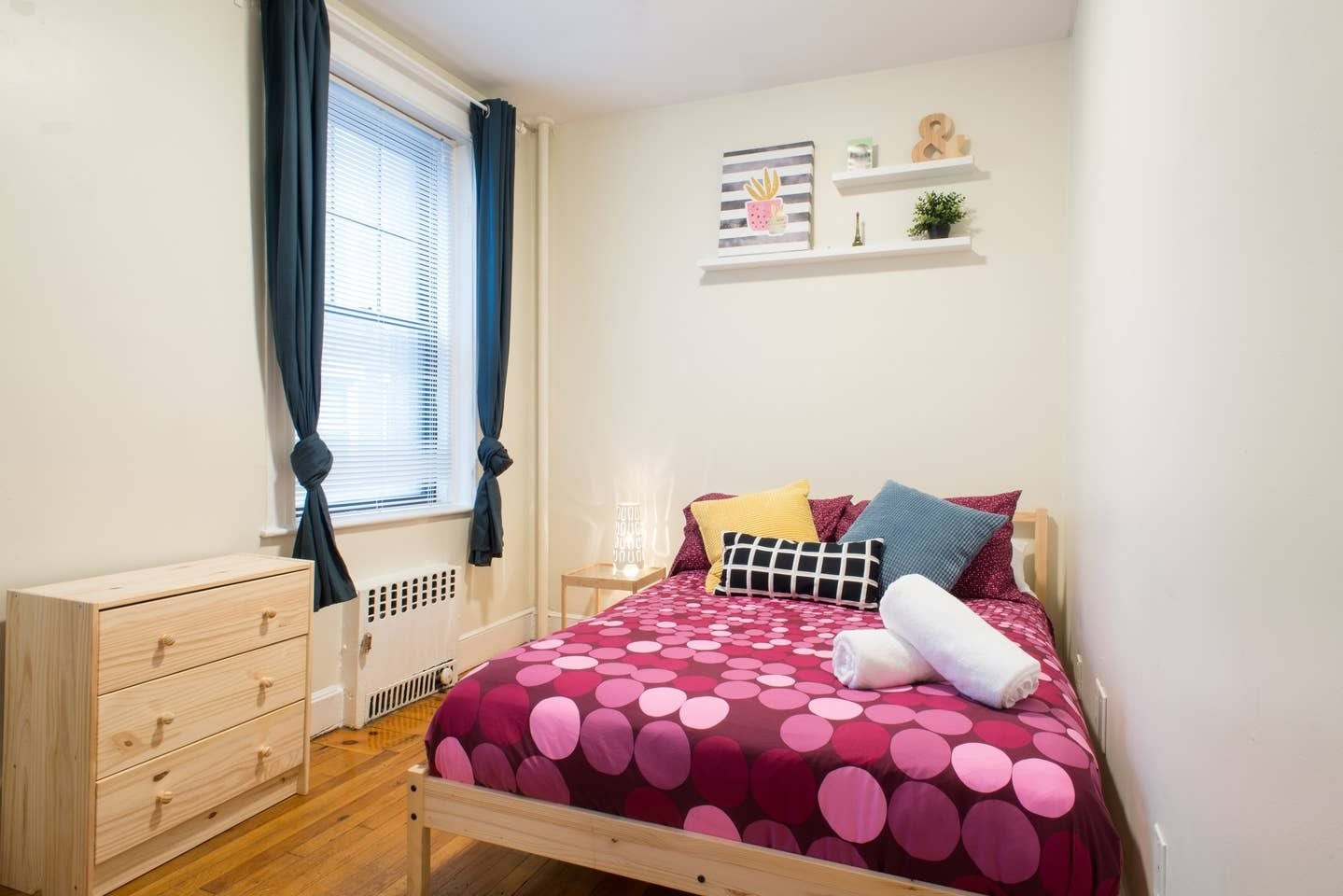 Building Photo - 31 Queensberry St